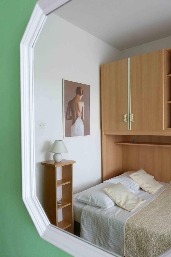 Apartment Ponos Đảo Krk Ngoại thất bức ảnh